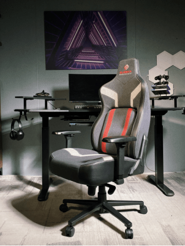 学看看双刃骑士如何诠释电竞椅瓦力棋牌电竞